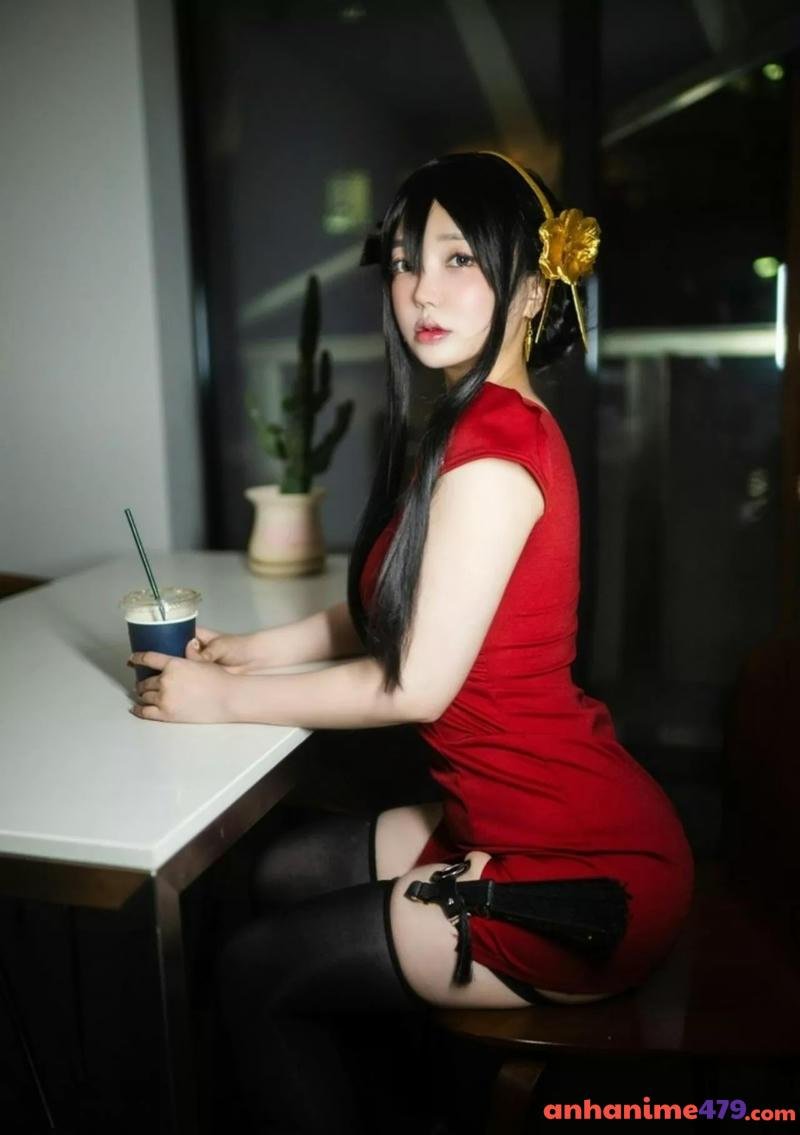 Yor Forger cosplay 11