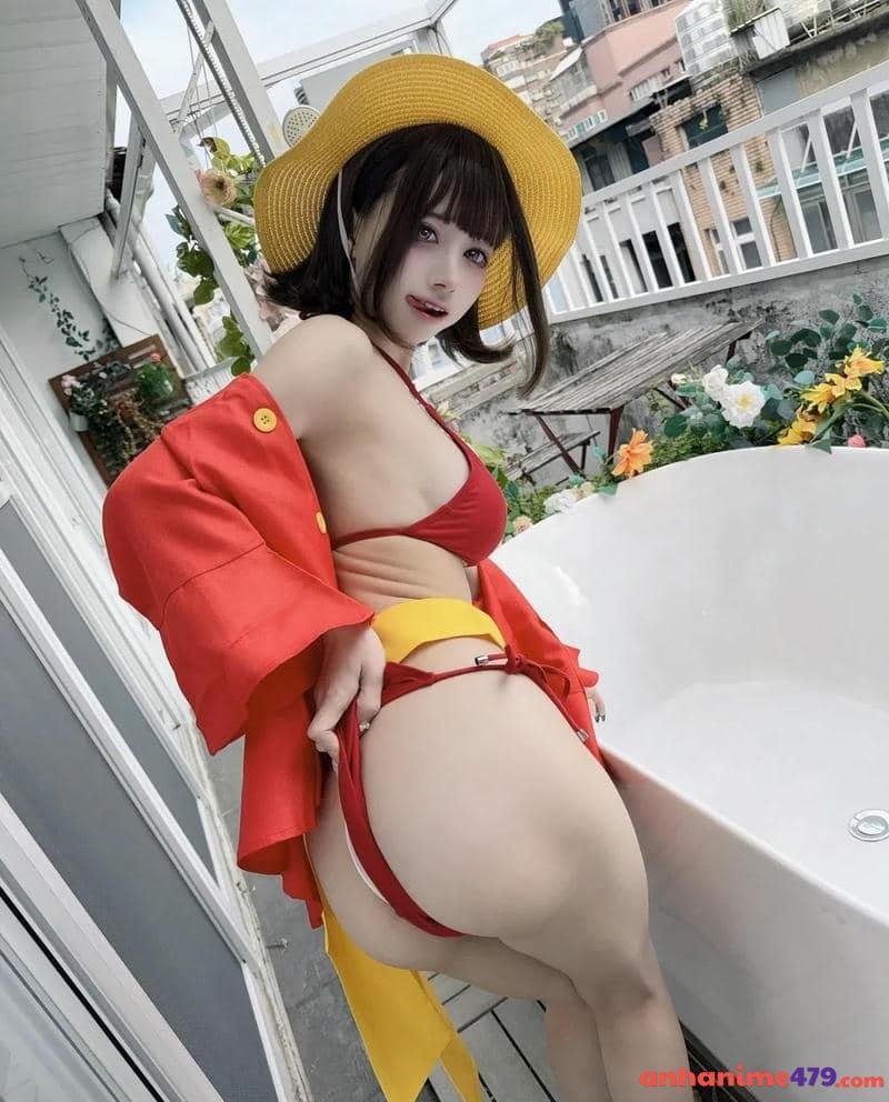 ảnh cosplay one piece mông bé