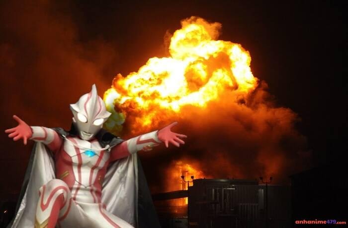 ảnh siêu nhân điện quang meme ảo ma