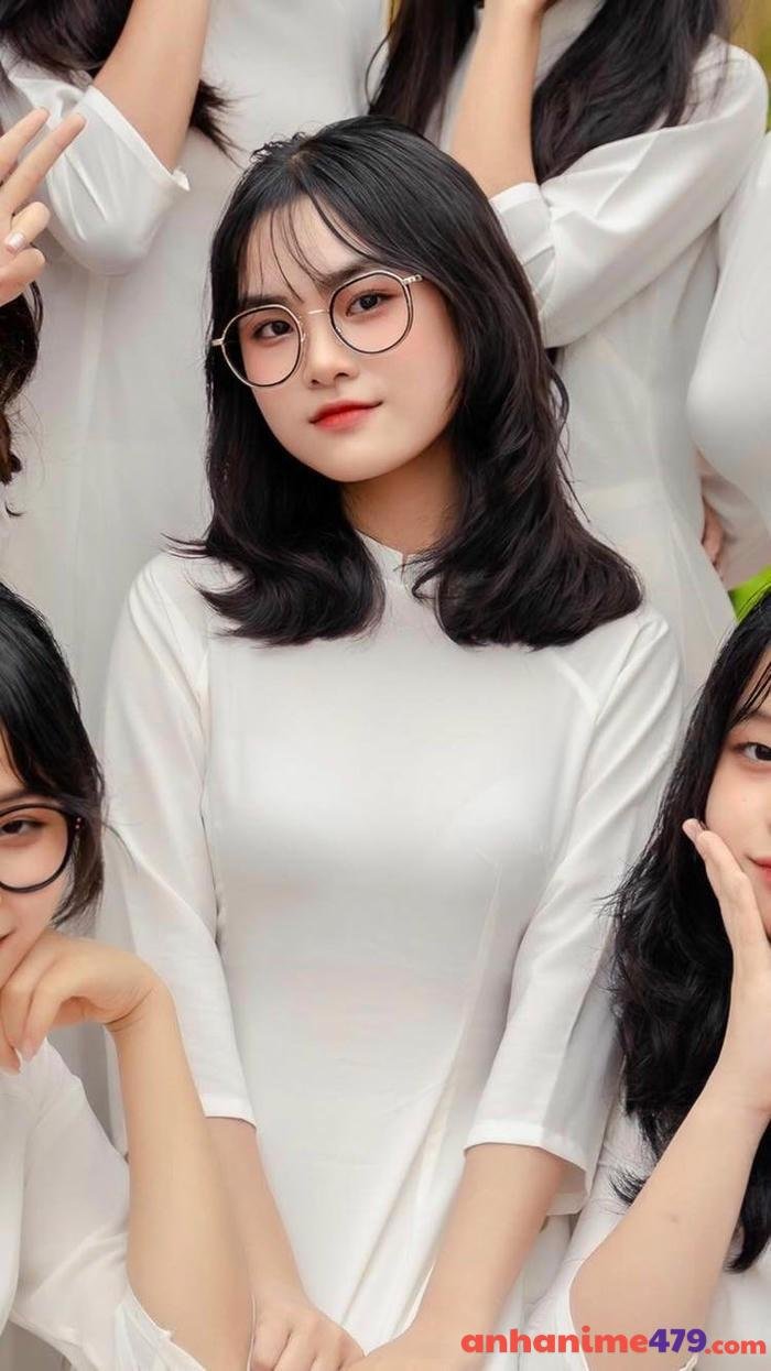 cô gái 18 cá tính