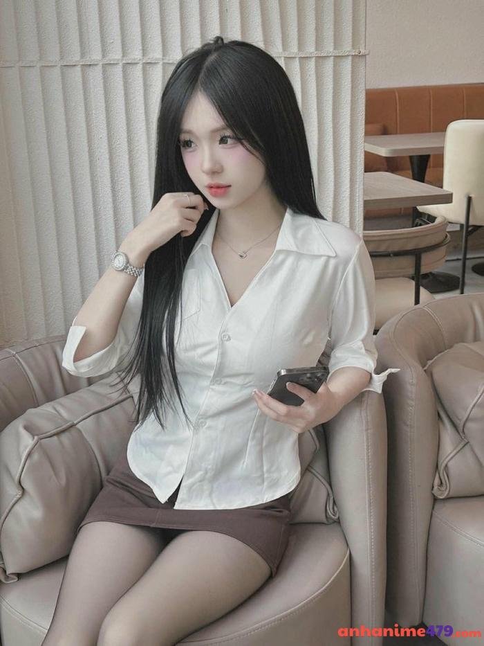 gái 2k2 hiện đại