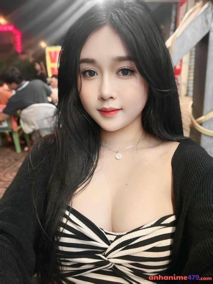 gái 2k3 đáng yêu quá