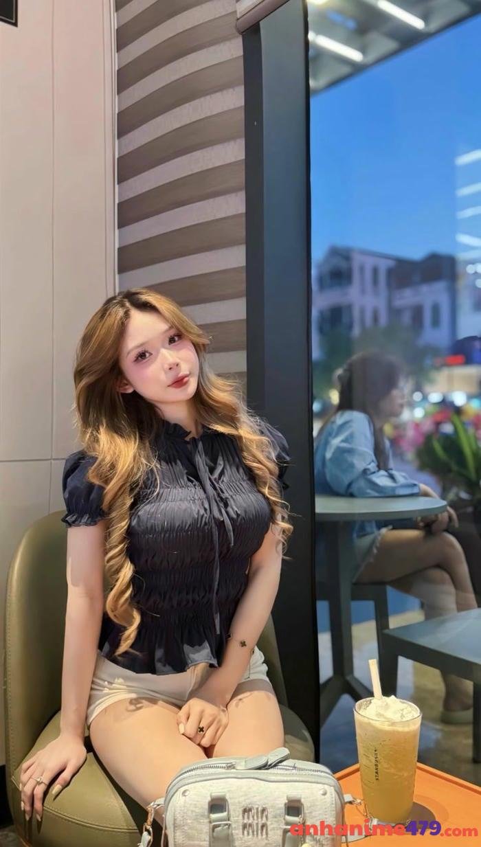 gái 2k3 xinh đẹp