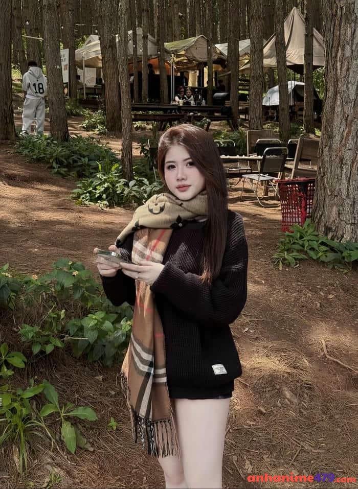 gái 2k4 thân thiện