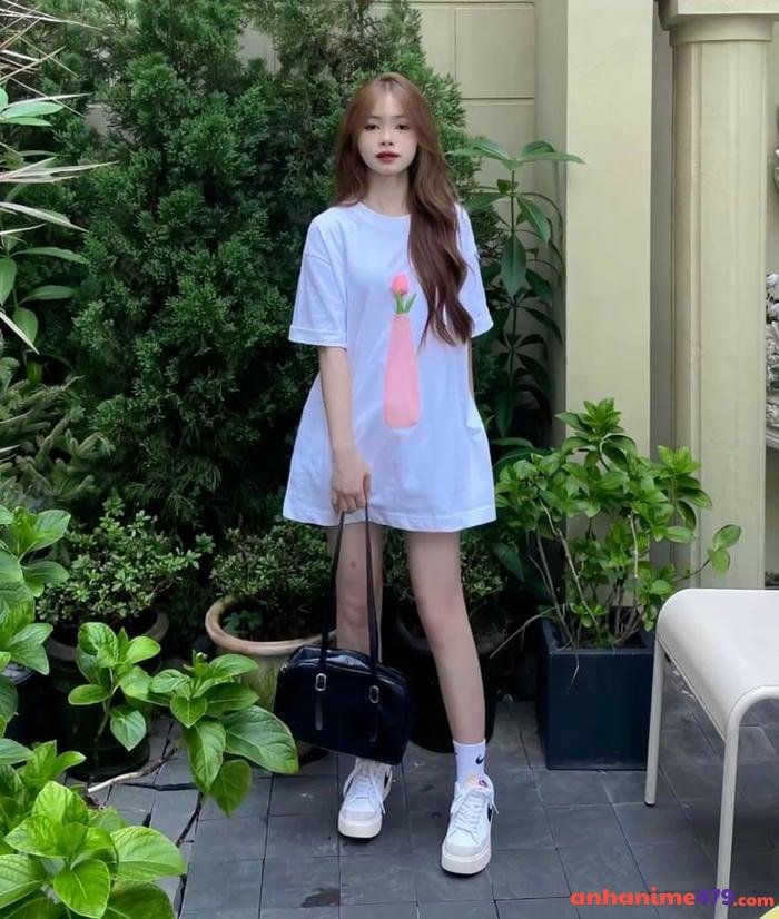 gái 2k5 cười tươi