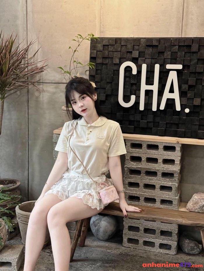 gái 2k5 học đường