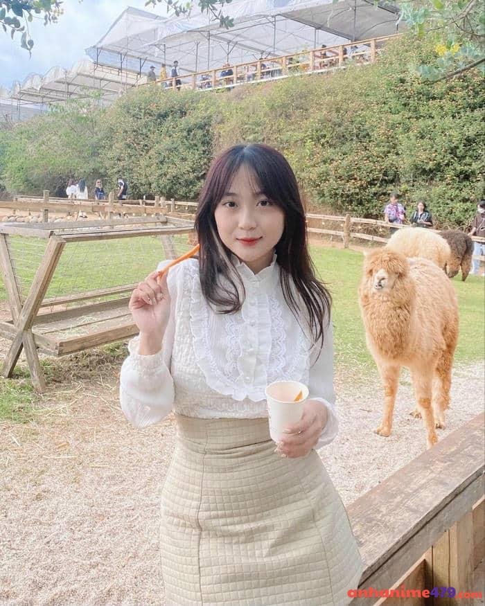 gái 2k7 hiền lành