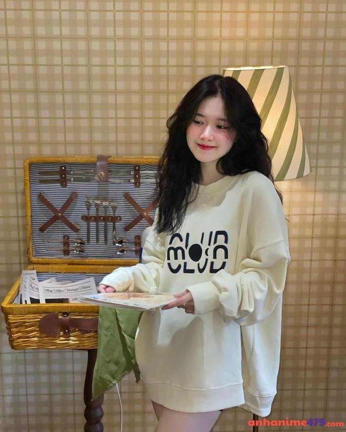 gái 2k7 trong sáng