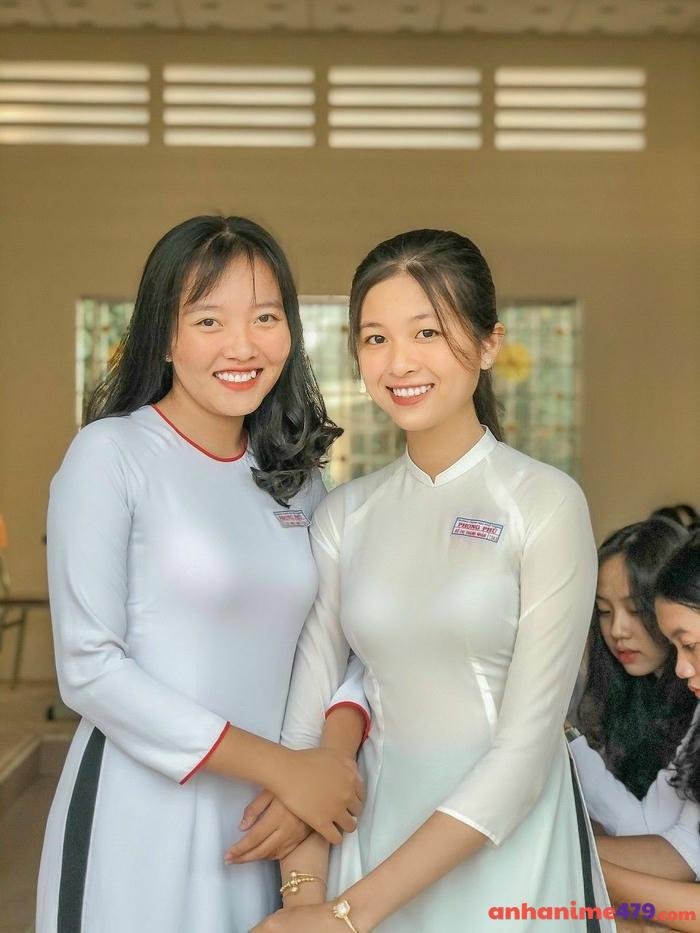 gái 2k8 trong sáng