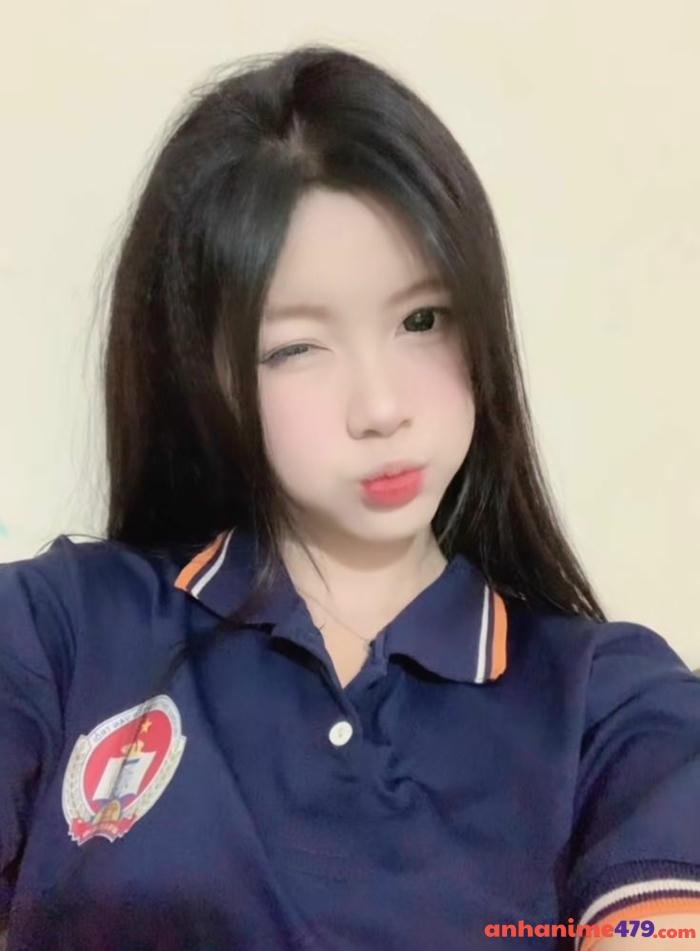 gái cấp 3 duyên dáng