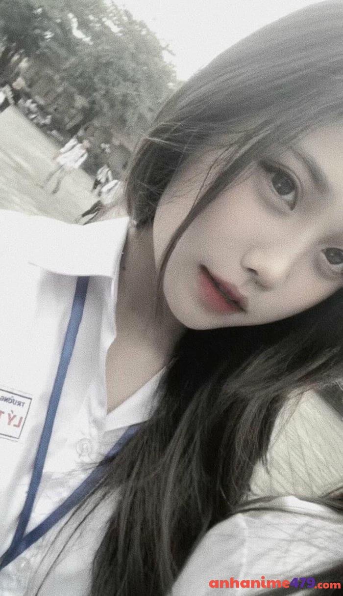 gái cấp 3 năng động