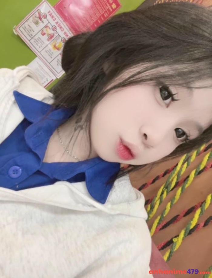 gái cấp 3 trẻ trung