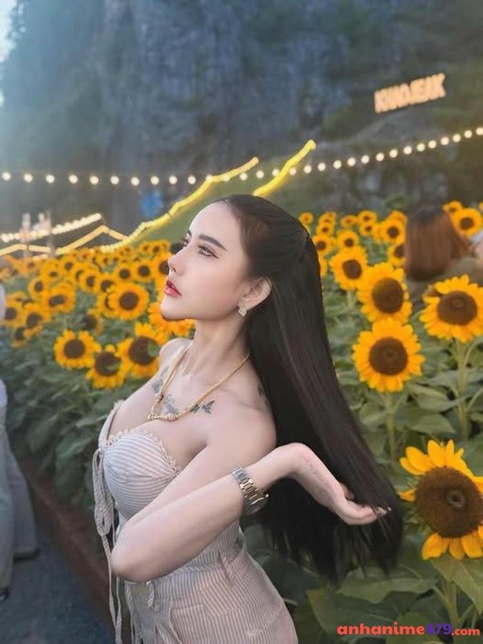 gái đẹp thân hình ngực to