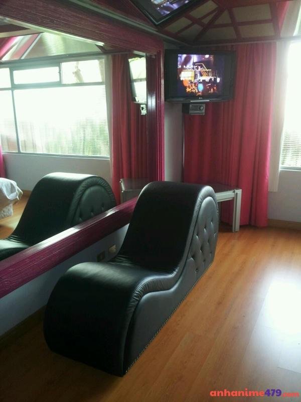 ghế tình yêu meme đen tuyền