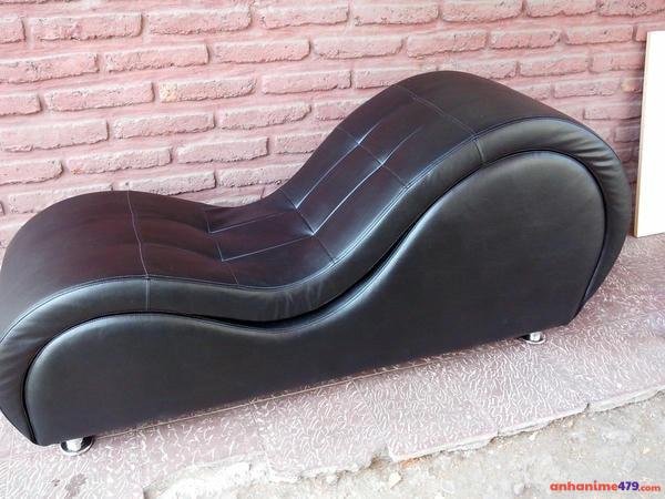 ghế tình yêu meme đen