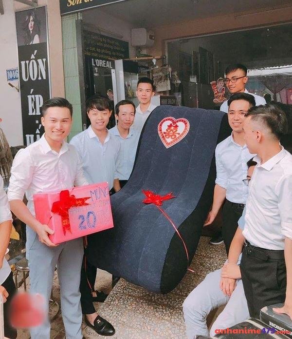 ghế tình yêu meme tặng