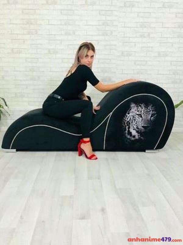 ghế tình yêu meme tạo dáng