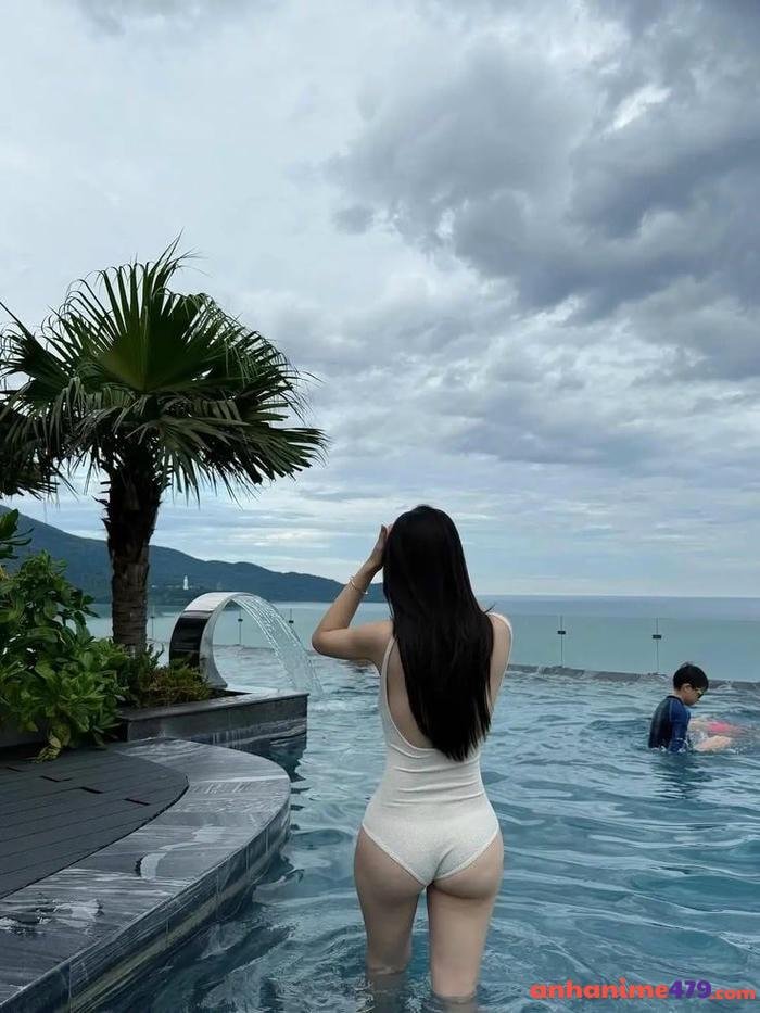 hot girl body chuẩn mong to