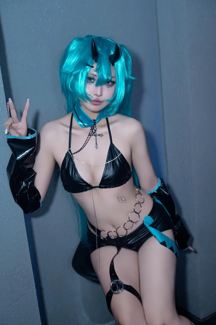 mai phương cosplay chụp ảnh nghệ thuật