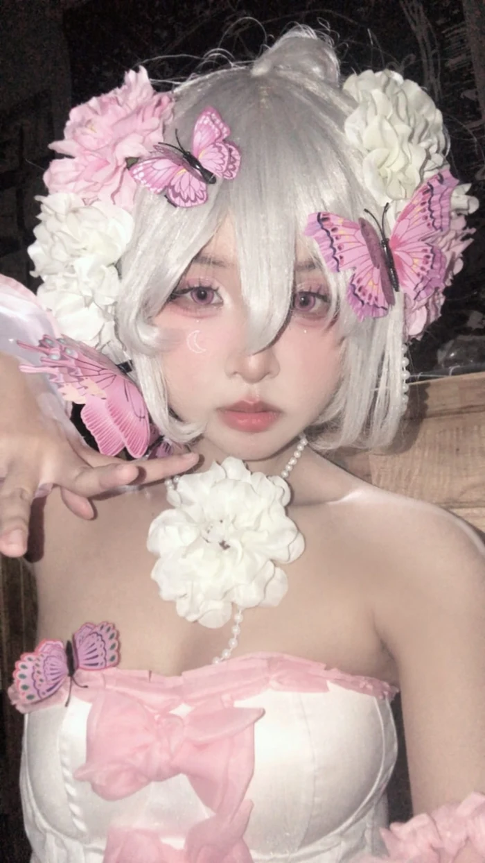 mai phương cosplay dễ thương