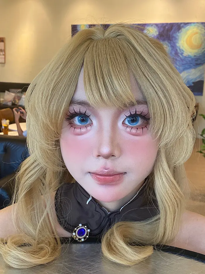 mai phương cosplay hóa thân anime