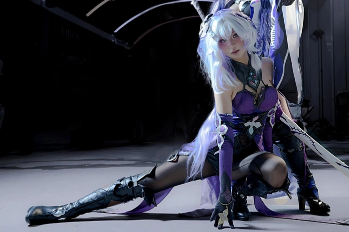 mai phương cosplay hóa thân nhân vật