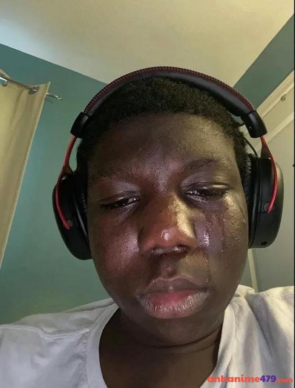 meme anh da đen khóc đoe tai nghe