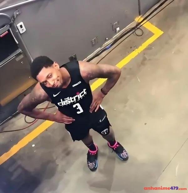 meme chống tay biểu cảm độc đáo