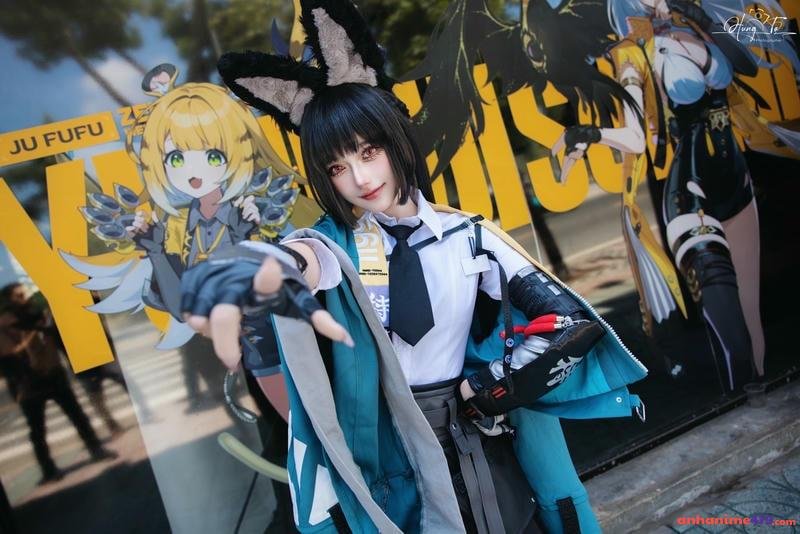 nguyễn thị hà vi cosplay 35