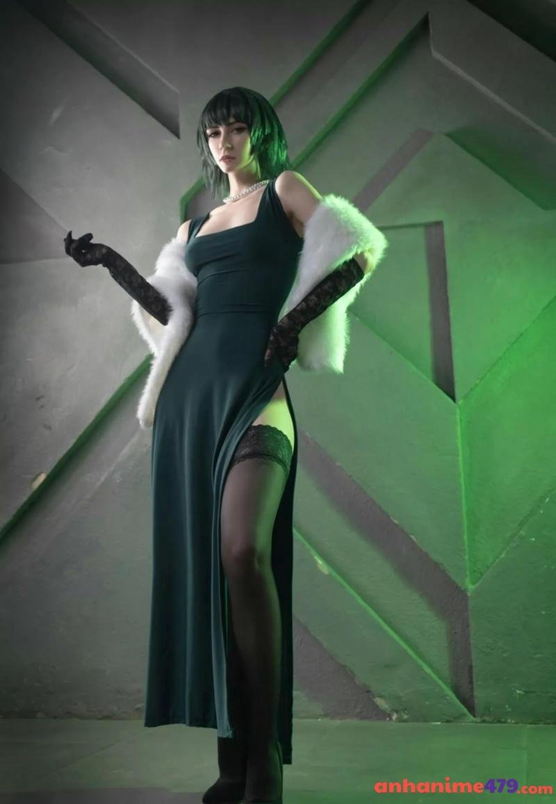 tatsumaki cosplay mặc sườn xám